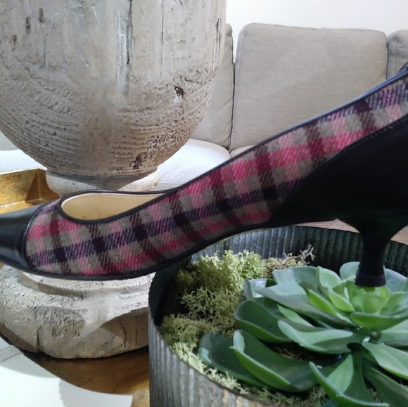 Casual Corner Made in Italy Plaid Heels 7.5M - Picture 2 of 3